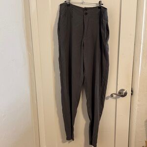 Syngman Cucala Grey Women’s Trousers Size Medium